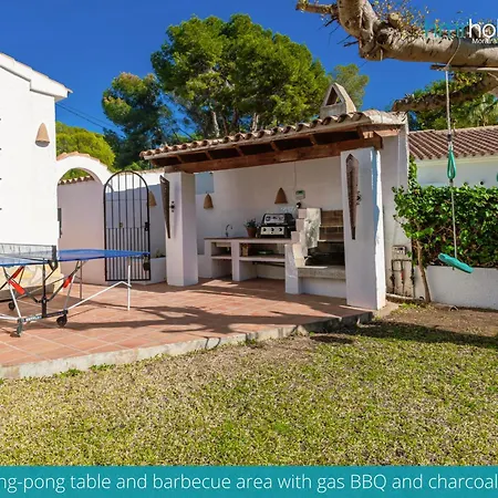 Villa La Siesta By Hmr Holidays *